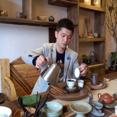 标题优化:新茶3号特级安溪铁观音茶叶春茶清香型乌龙茶茶叶礼盒装茶礼250g