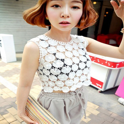 标题优化:韩版镂空蕾丝罩衫女夏季短款套头圆领无袖新款白色太阳花背心上衣
