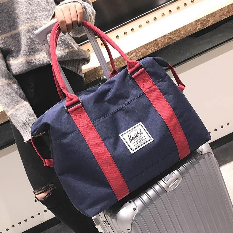 des vêtements de voyage à l'usure et facile à gants universel pour mener des vêtements, pack polyvalent sac de voyage pour les filles chariot des vêtements de voyage à l'usure et facile à gants universel pour mener des vêtements, pack polyvalent sac de voyage pour les filles chariot