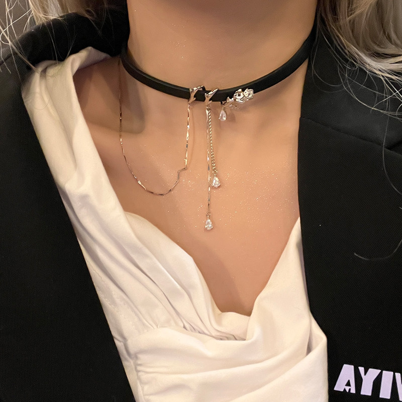 Dunkle Dornen Rosen Leder Choker Halskette Individuelles Design_voghion.com