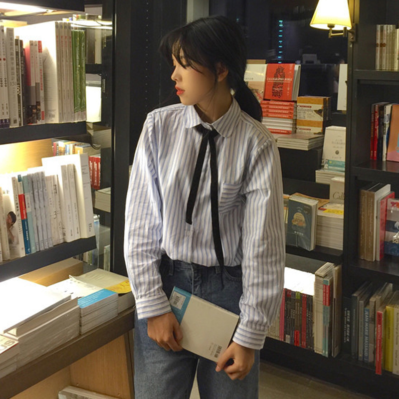 秋季新款韓版學院風少女娃娃領綁帶條紋襯衣寬松長袖襯衫學生上衣