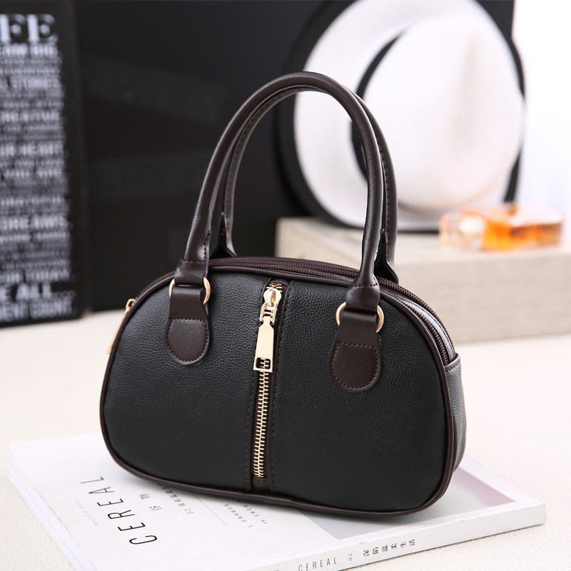 old middle-aged mom grocery shopping phone change clutch shoulin handbags elderly mini portable small bag