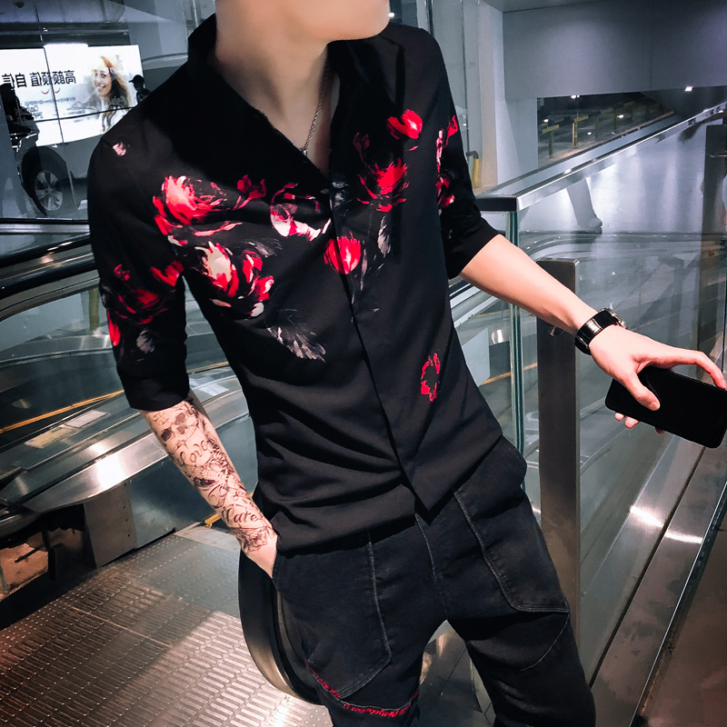 été, chemise manches courtes hommes la version coréenne de slim tendance de la social-esprit garçon de 7 minutes de t-shirt à manches 5 manches pouces shirt été, chemise manches courtes hommes la version coréenne de slim tendance de la social-esprit garçon de 7 minutes de t-shirt à manches 5 manches pouces shirt