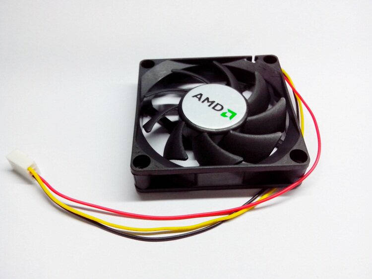 CPU散热: 风扇速度不宜高