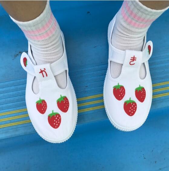 velcro vintage peint à la main macarons chaussures doux fille de fraise des chaussures ultra fire chaussures de toile chaussures blanches femmes des étudiants en art velcro vintage peint à la main macarons chaussures doux fille de fraise des chaussures ultra fire chaussures de toile chaussures blanches femmes des étudiants en art