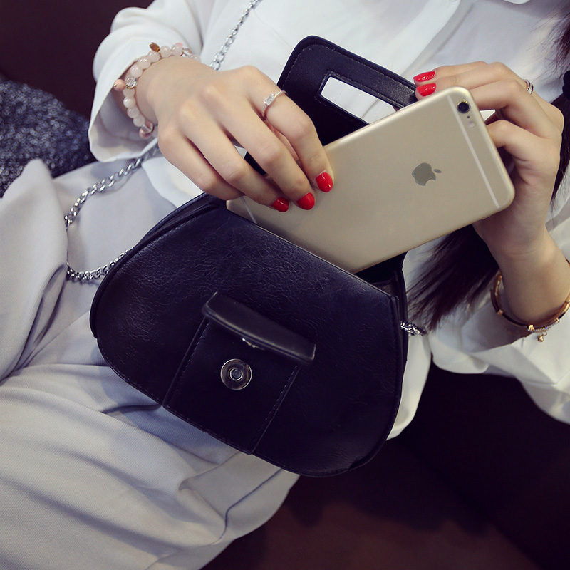 2016 new handbags summer cool fashion simple mobile phone bag shoulder bag messenger bag chain mini bag