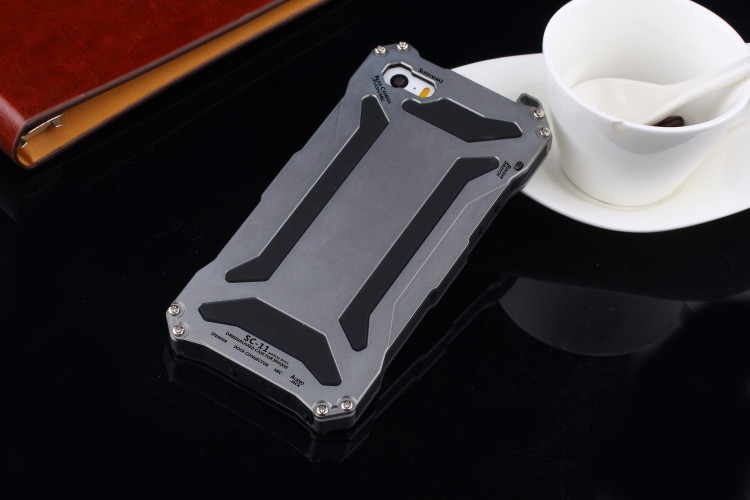 S.CENG Gundam Water Resistant Dustproof Shockproof Silicone Gorilla Glass Aluminum Alloy Metal Case Cover for Apple iPhone SE/5
