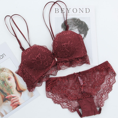 法式复古红色性感小胸聚拢无钢圈美背内衣套装细肩带无痕厚款文胸-淘宝网 法式复古红色性感小胸聚拢无钢圈美背内衣套装细肩带无痕厚款文胸-淘宝网