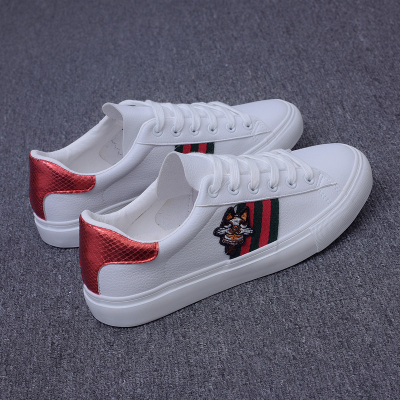 mondial 2019 printemps en cuir chaussures de toile blanc chaussures des hommes version coréenne de la tendance de chaussures de sport étudiant blanc respirant conseil chaussures mondial 2019 printemps en cuir chaussures de toile blanc chaussures des hommes version coréenne de la tendance de chaussures de sport étudiant blanc respirant conseil chaussures