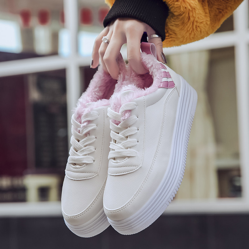 秋鼕季繫帶小白鞋女新款加絨韓版百搭休閑厚底松糕內增高學生板鞋