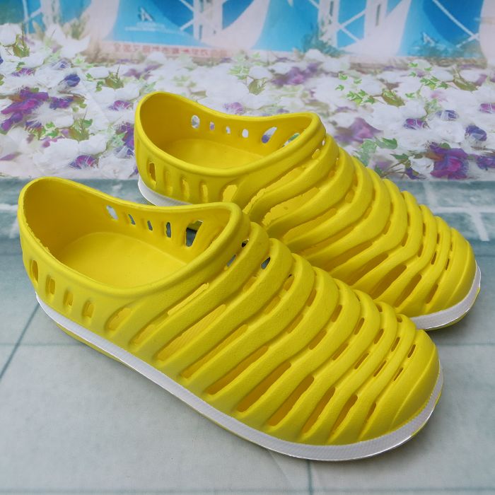 清倉鏤空鳥巢洞洞鞋沙灘鞋柔軟防水鞋塑料涼鞋平底涼拖黃色女鞋子