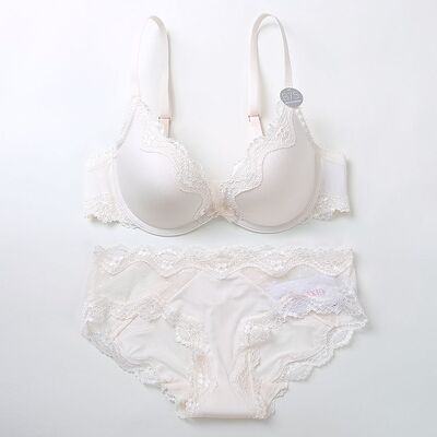 6IXTY8IGHT专柜正品甜美少女蕾丝边薄杯舒适少女文胸套装BR06018-淘宝网