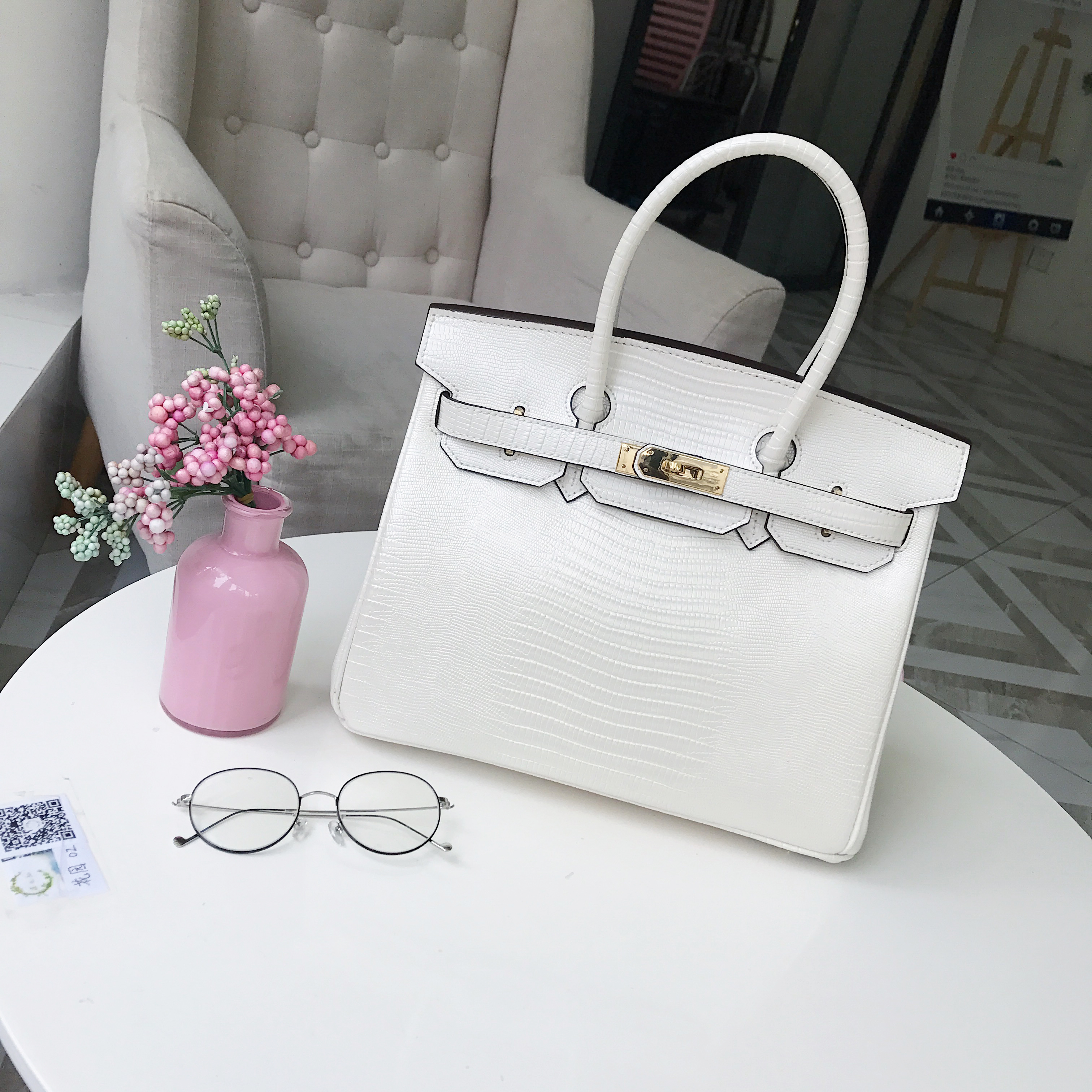 2019 la nouvelle européenne et américaine de la mode lézard en relief platine sac de peau de vache sac à main en cuir véritable tempérament de femme sac de taille de sac de marée 2019 la nouvelle européenne et américaine de la mode lézard en relief platine sac de peau de vache sac à main en cuir véritable tempérament de femme sac de taille de sac de marée