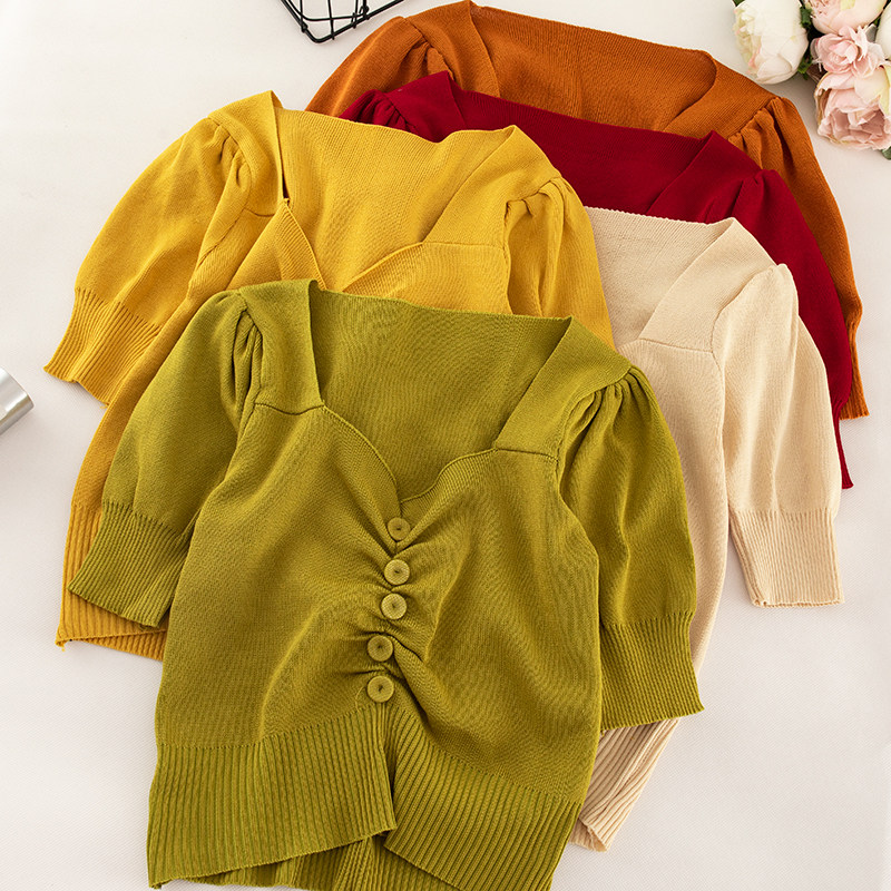 เสื้อผ้าผู้หญิง H242泡泡袖褶皱V领露锁骨纯色短袖上衣法式收腰短款很仙的针织衫  