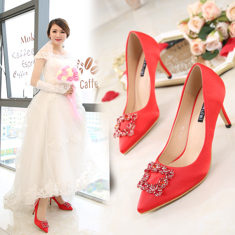 紅色高跟鞋2017新款婚鞋女尖頭水鑽方扣新娘鞋細跟單鞋綢緞婚紗鞋