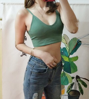 欧美风 吊带背心女外穿小心机内搭V领修身无钢圈小胸文胸女法式-淘宝网 欧美风 吊带背心女外穿小心机内搭V领修身无钢圈小胸文胸女法式-淘宝网