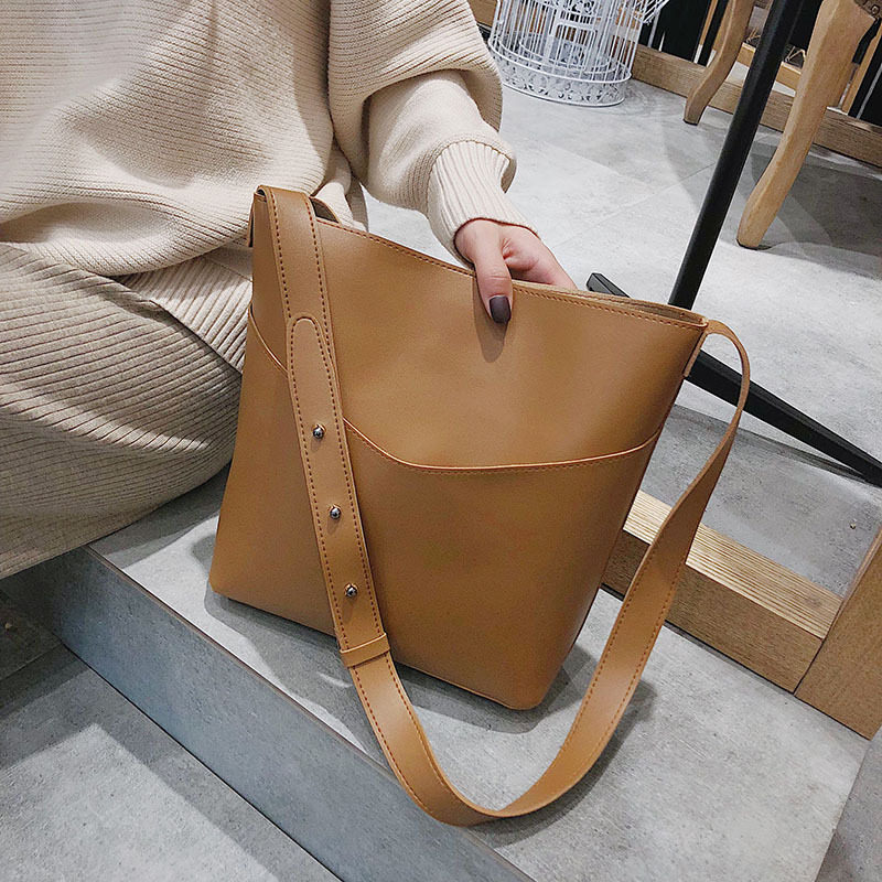 กระเป๋า 带水桶包手提斜挎包子母包大包女港风单肩包夏天上新小包包运动包  