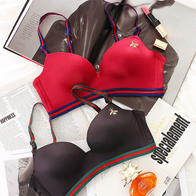 六只兔子女士文胸内衣套装调整型胸罩无痕加厚小胸聚拢性感大红色-淘宝网