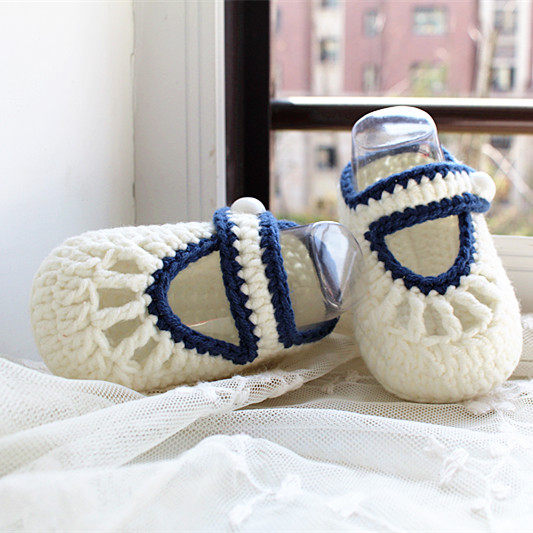 編織嬰兒鞋寶寶地板鞋新生兒保暖款男女1歲以下成品白色毛線單鞋