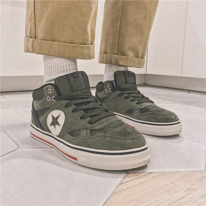 des hommes de printemps 2019, le nouveau haut-dessus chaussures de toile enfant chic korean wave stream joker casual conseil port de chaussures de style compagnon des hommes de printemps 2019, le nouveau haut-dessus chaussures de toile enfant chic korean wave stream joker casual conseil port de chaussures de style compagnon