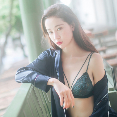 Bralette性感蕾丝深V无钢圈女士内衣法式超薄大胸显小文胸套装夏-淘宝网