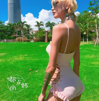 粉爱恋~韩国连体泳衣女 性感小胸聚拢钢托 遮肚显瘦保守 温泉泳装-淘宝网