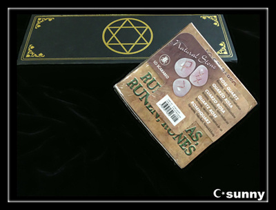 进口正版卢恩符文占卜石rose quartz runes粉晶如尼石 送木盒资料