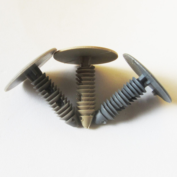 优质别克君威凯越英朗 顶棚卡扣 卡子gl8顶蓬卡扣内饰板 塑料卡扣