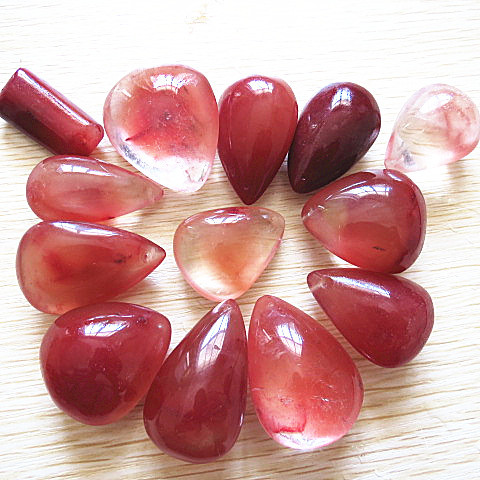 纯天然红水晶吊坠 红兔毛吊坠 红发晶吊坠 一物一图 批发