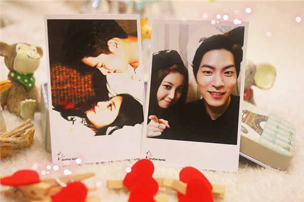 【我们结婚了】悠闲夫妇洪宗玄girlsday金亚荣yuralomo卡片套装