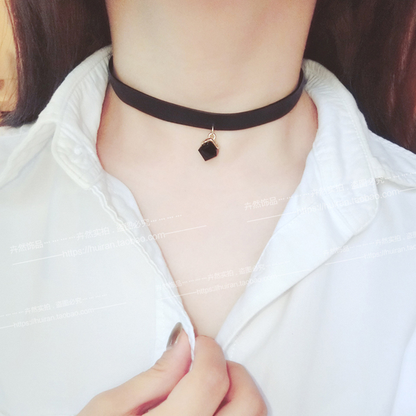 原宿复古黑色蕾丝颈链水钻颈带项圈女欧美朋克项链短款简约锁骨链