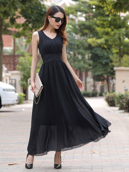 2016夏季新款女连衣裙修身显瘦沙滩裙纯色雪纺裙波西米亚长裙V领