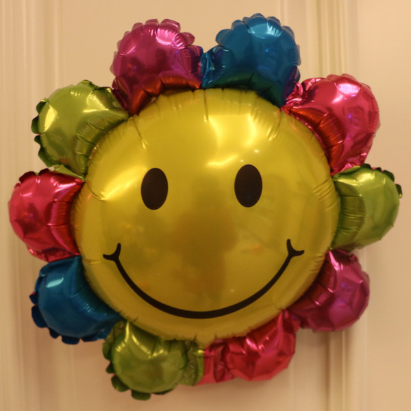 背景墙气球批发周岁生日派对结婚装饰婚房铝膜七彩彩色笑脸太阳花