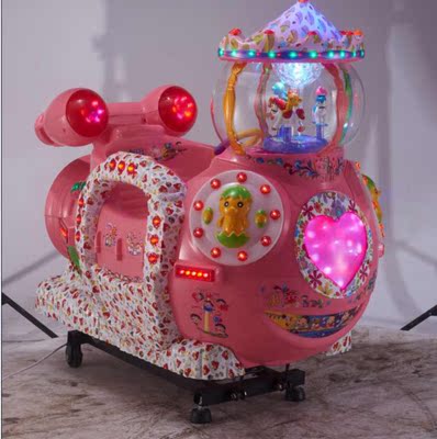 新款投币大黄鸭摇摆机儿童电动花心鸭摇摇车旋转木马屏幕摇摇马