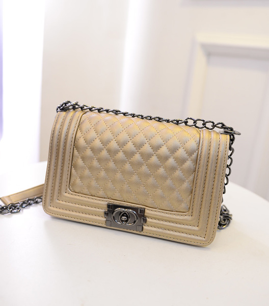 聚美自拍 辣妈同款妻子的谎言同款小香风 菱格链条包