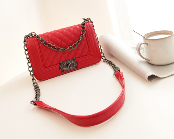 聚美自拍 辣妈同款妻子的谎言同款小香风 菱格链条包