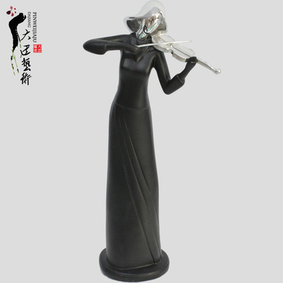 现代简约\/拉小提琴音乐人物摆件\/树脂电镀小黑