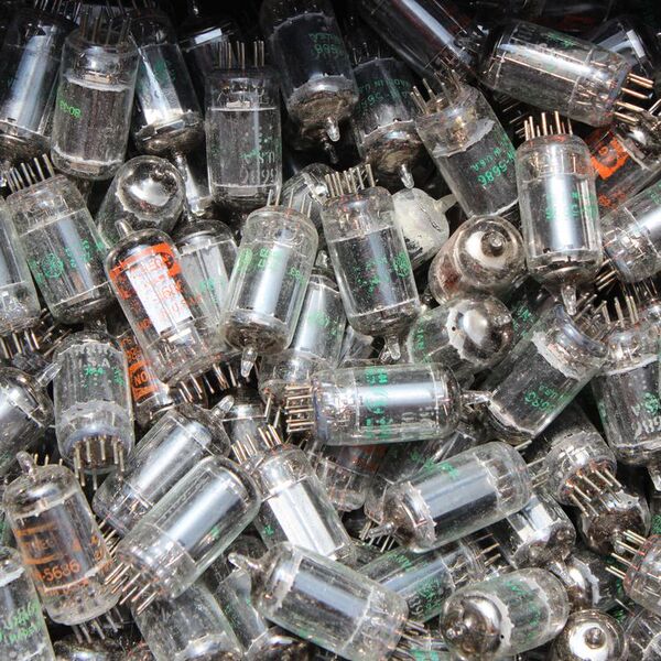 美国不分牌子5686电子管 随机发送 下机 8元/只