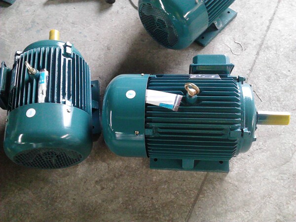 ye2/y2三相异步电动机380v电机y90l-4极1.5kw马达全铜国标保一年