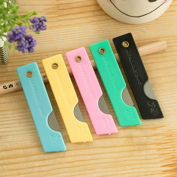 奥林丹超级小刀 小号 学生用小刀美工刀 正品文具 折叠小刀