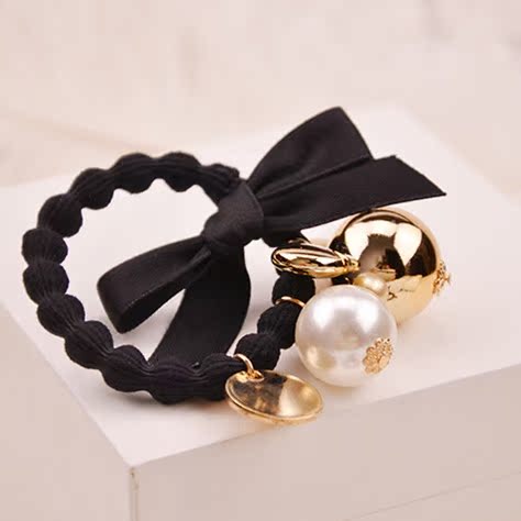 Dongguk door Mickey big pearl bow hair ring vintage metal large pearl cloth Mickey hair ring