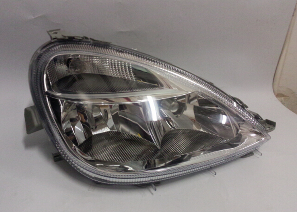 台湾帝宝老款奔驰 a-class w169 a160 a180 a200 a250 原车款大灯