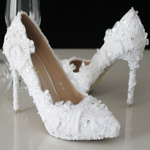 春夏秋冬新款水晶鞋婚鞋新娘鞋水钻蕾丝手工结婚白色细跟高跟尖头