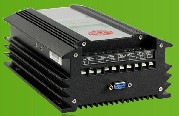 12v300w风光互补控制器 高性能路灯发电系统控制器 30a充电型控制