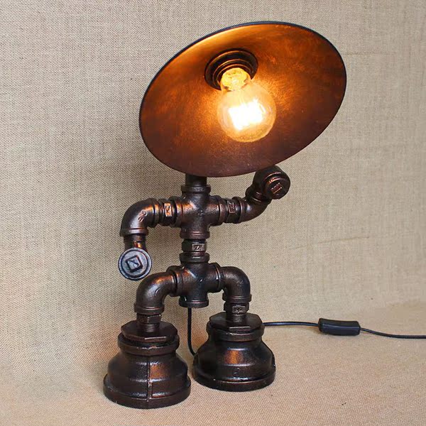 美式工业时尚别致独特工艺办公室客厅卧室床头铁艺水管小人形台灯