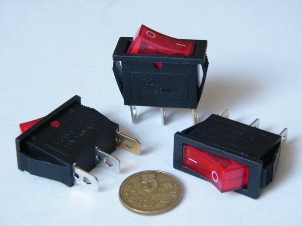 带电源指示灯15a 250v ac 方型翘板小开关 带灯电源开关 kcd3