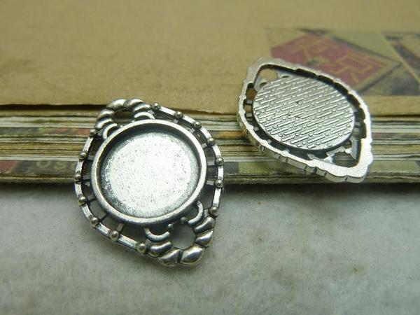 20个7元 古银底托底座 挂件 21*28-贴14mm c7467 爱斌