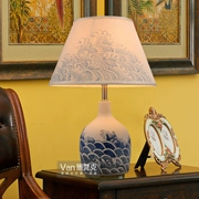 Творчески китайские бело-голубой фарфор настольной лампы гостиной лампы IKEA декоративные керамические лампы спальня прикроватные доставки