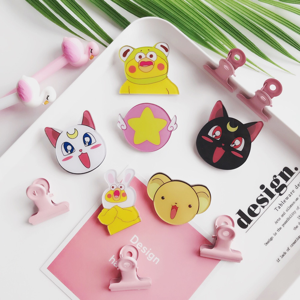 Nhật bản và Hàn Quốc anime cô gái phim hoạt hình trái tim mềm dễ thương trâm ma thuật cô gái Sakura pin acrylic huy hiệu trang trí với nữ