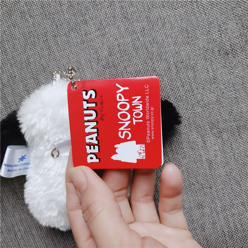 Ins net đỏ Snoopy trâm con chó con sang trọng sử dụng kép âm thanh nổi huy hiệu mặt dây chuyền móc khóa pin hoang dã - Trâm cài